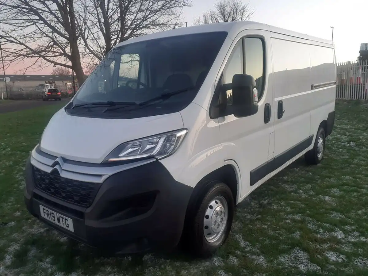 2019-citroen-relay-20bluehdi-35-l2h1-enterprise-big-0