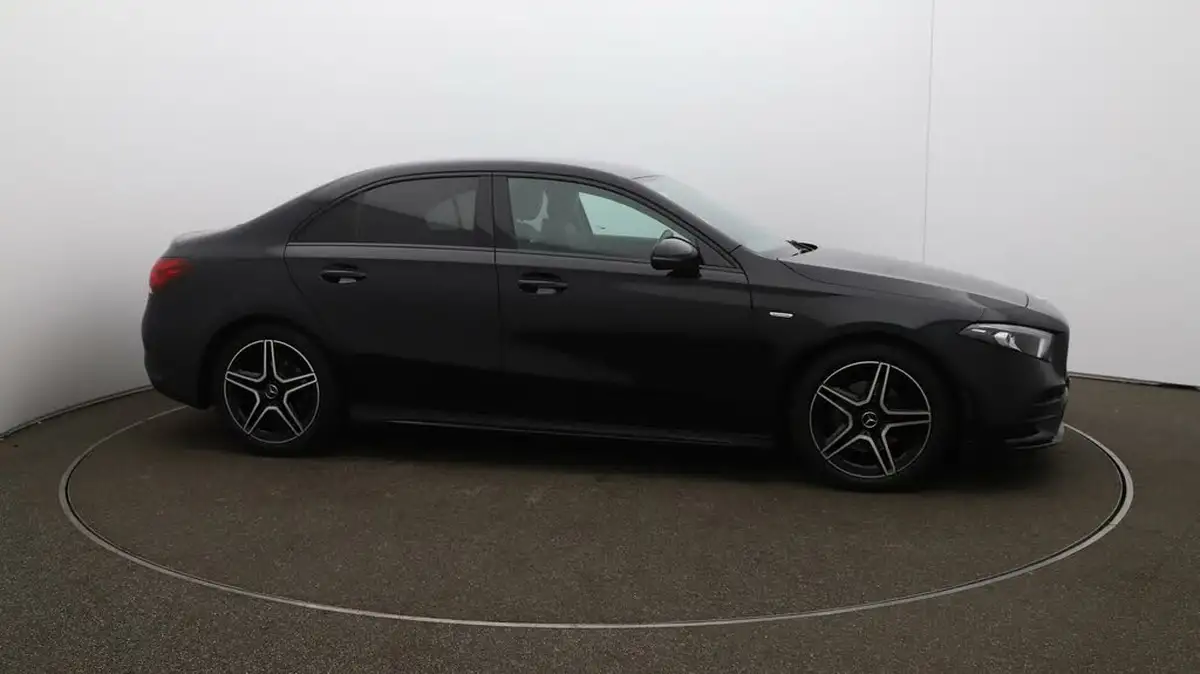 2021-mercedes-benz-a-class-13-a200-amg-line-executive-edition-saloon-4d-big-41