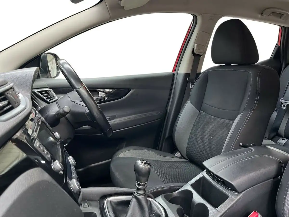 2019-nissan-qashqai-13-dig-t-acenta-premium-140ps-big-7