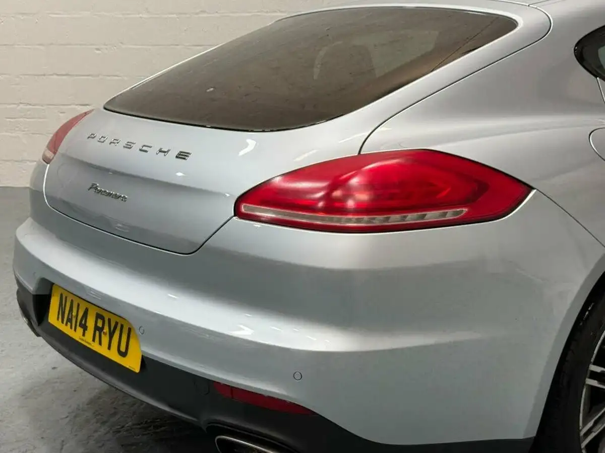 2014-porsche-panamera-30td-big-43