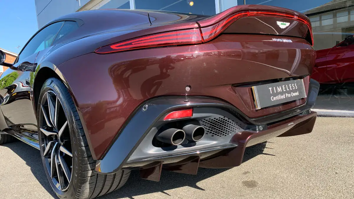 2019-aston-martin-vantage-40-v8-vantage-big-28