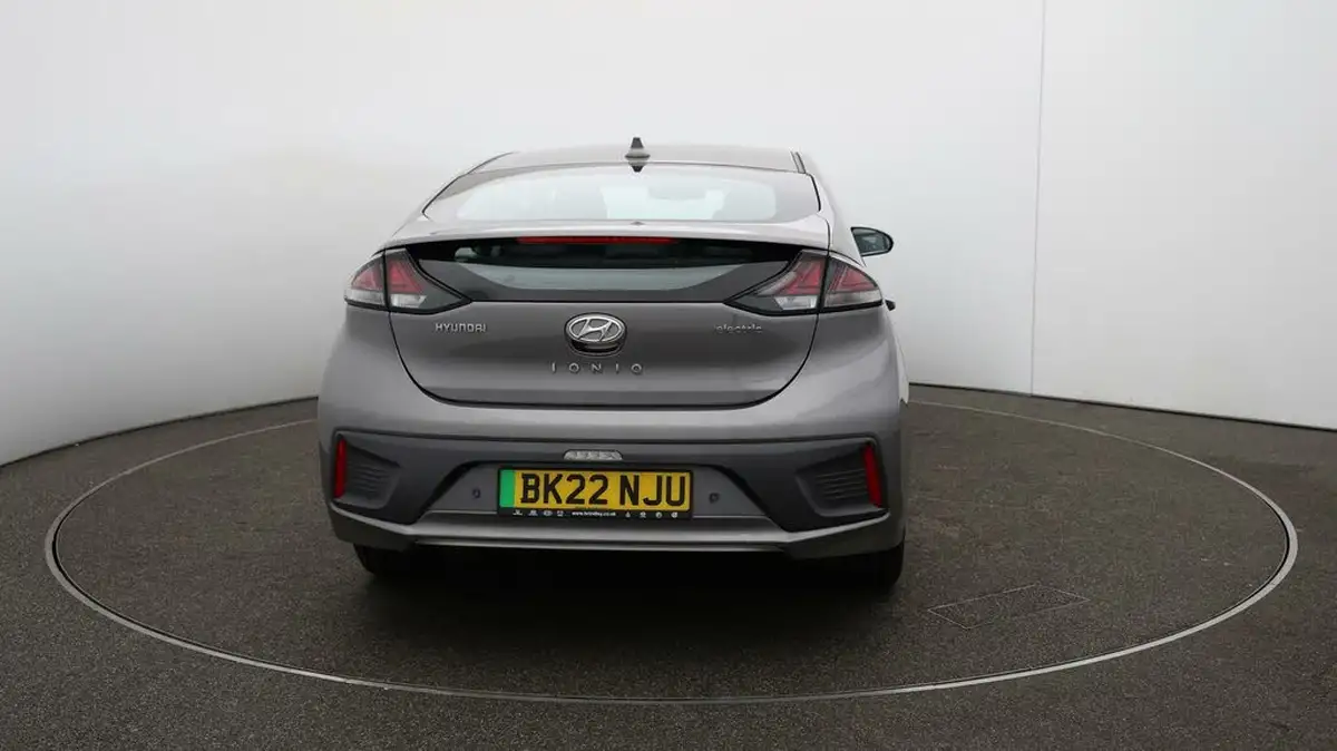 2022-hyundai-ioniq-e-premium-electric-big-51