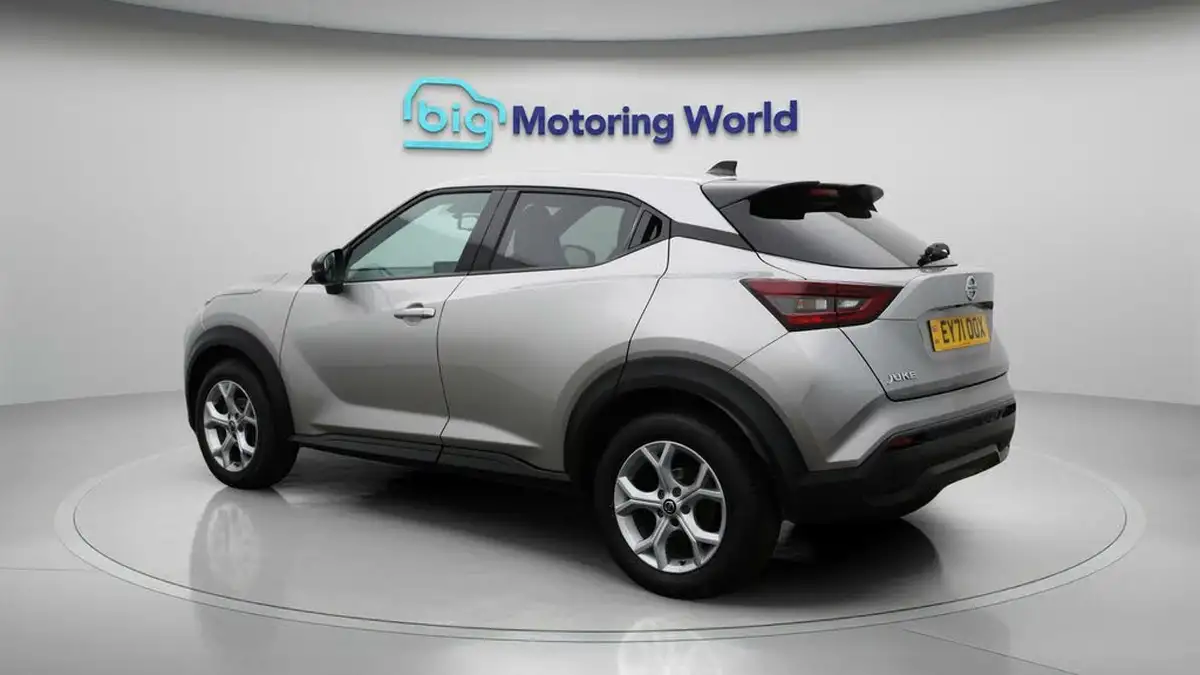 2021-nissan-juke-10-dig-t-n-connecta-dct-big-5