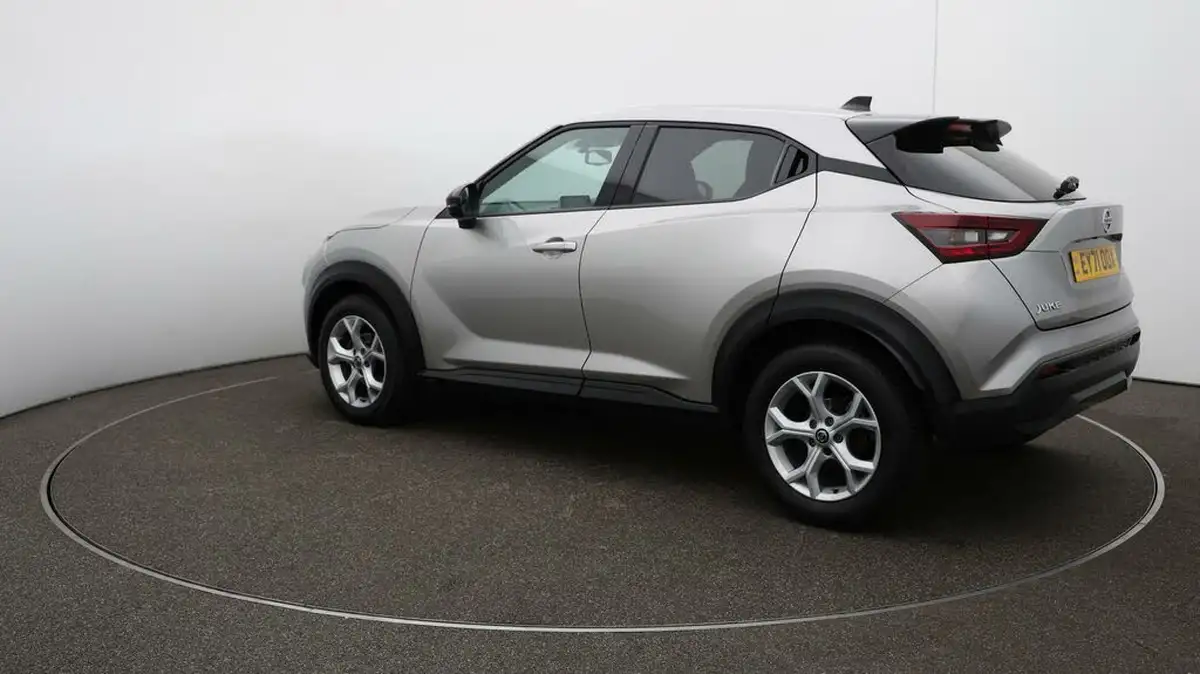 2021-nissan-juke-10-dig-t-n-connecta-dct-big-26