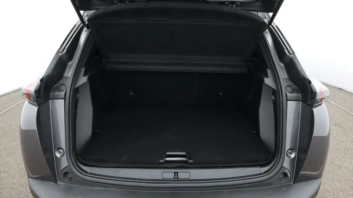 2021-peugeot-2008-suv-15-bluehdi-gt-big-17