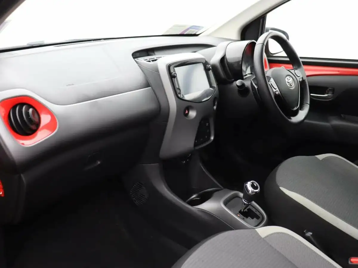 2021-toyota-aygo-10-vvt-i-x-trend-tss-x-shift-big-7