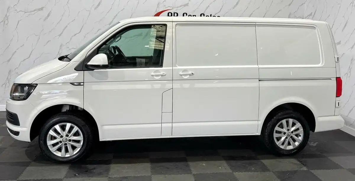 2018-volkswagen-transporter-20tdi-t28-highline-bmt-swb-150pseu6-big-5
