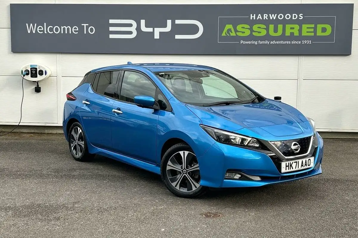 2021-nissan-leaf-e-n-connecta-big-0