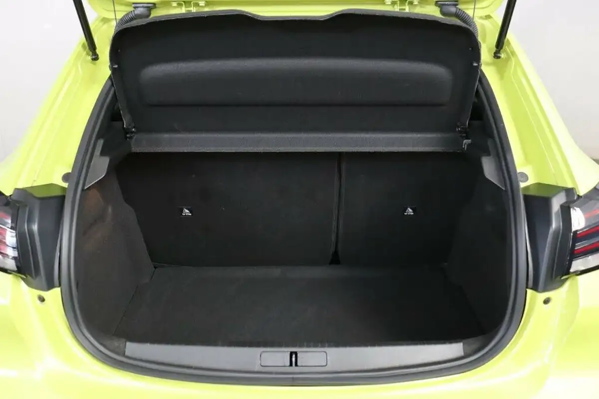 2024-peugeot-208-12-puretech-allure-big-16