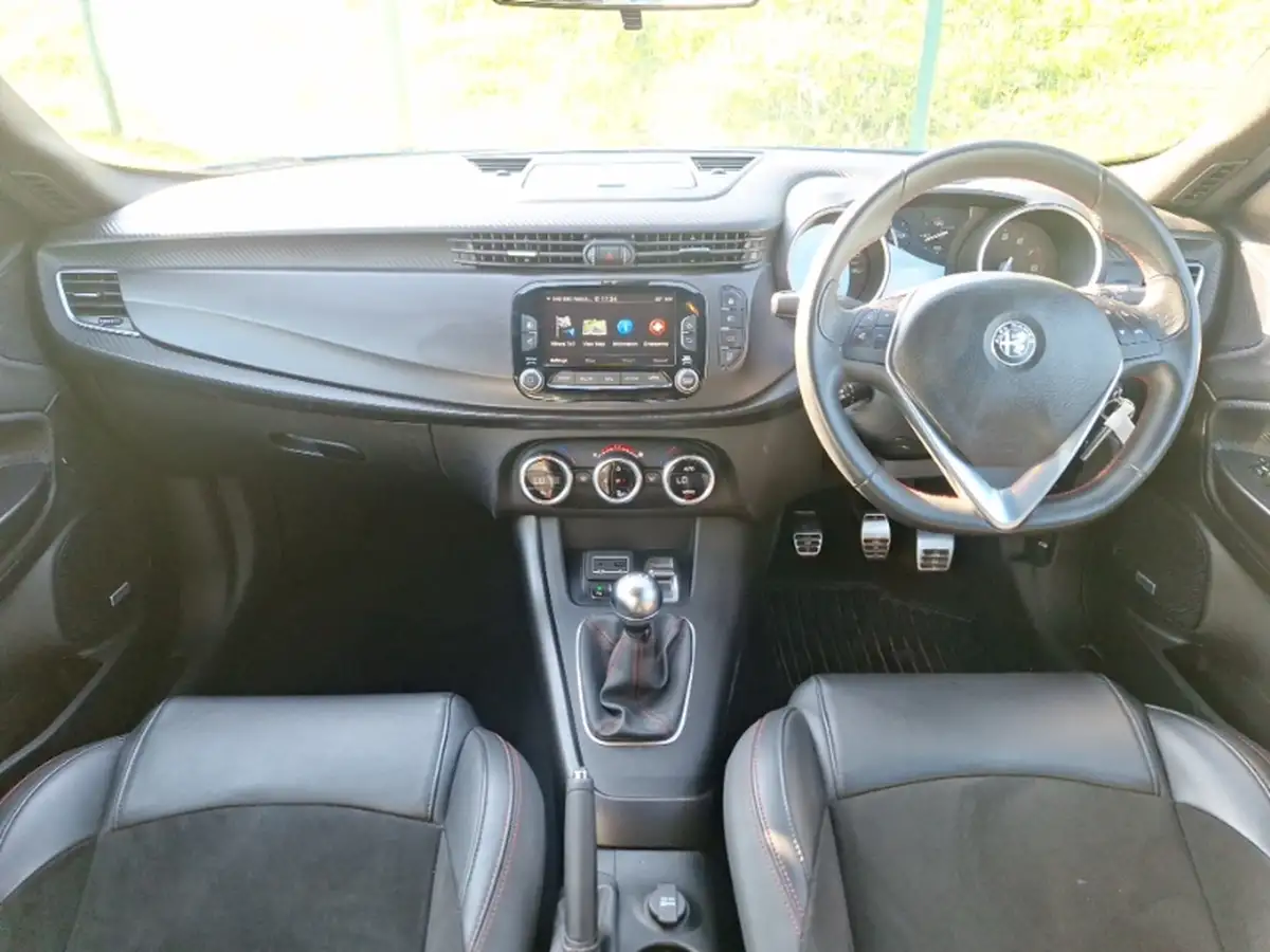 2020-alfa-romeo-giulietta-14-tb-sprint-big-2