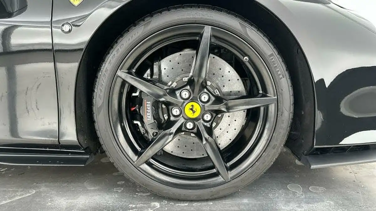 2021-ferrari-f8-tributo-big-19