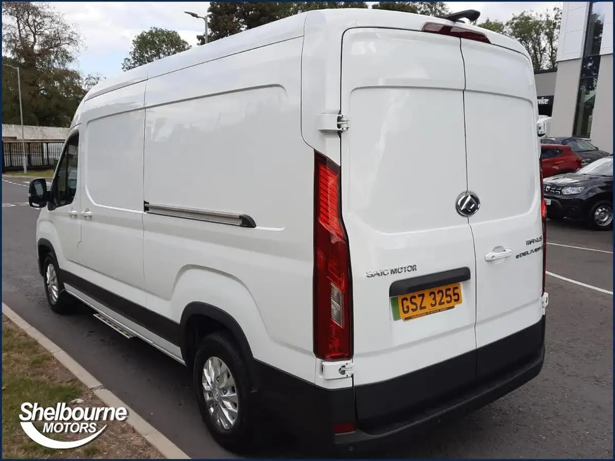 2022-maxus-e-deliver-9-e-lh-515kwh-big-12
