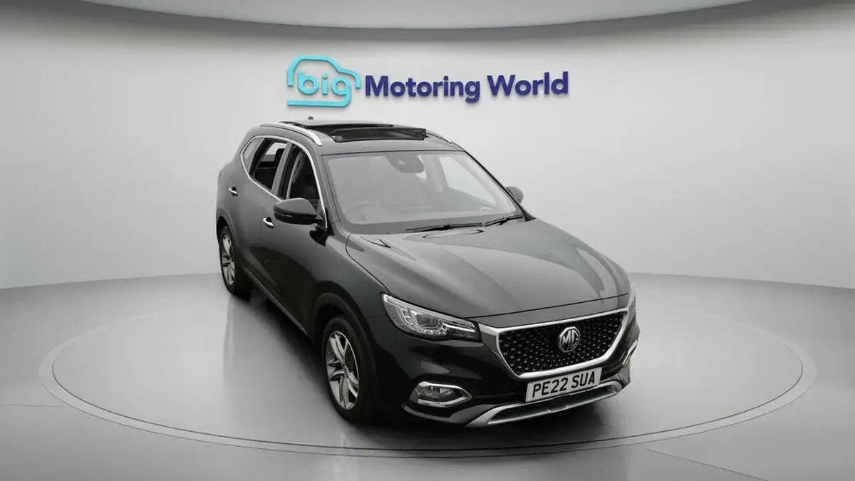2022-mg-hs-15t-gdi-exclusive-162ps-big-20