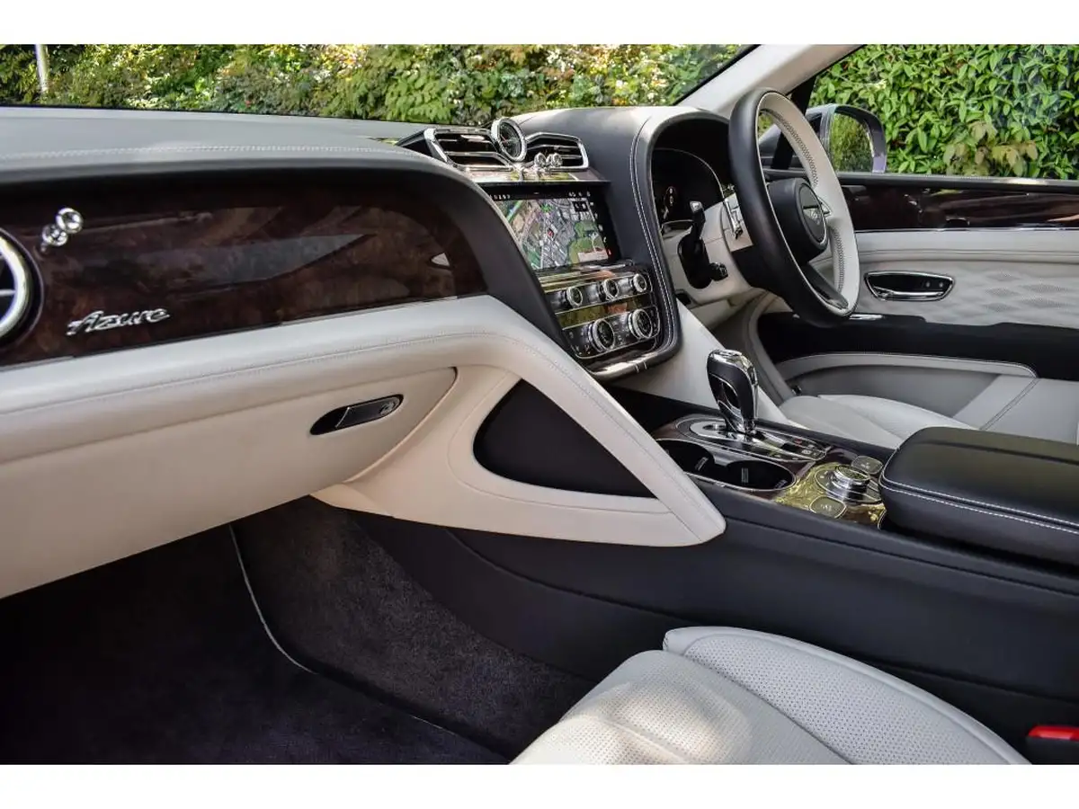 2024-bentley-bentayga-big-1