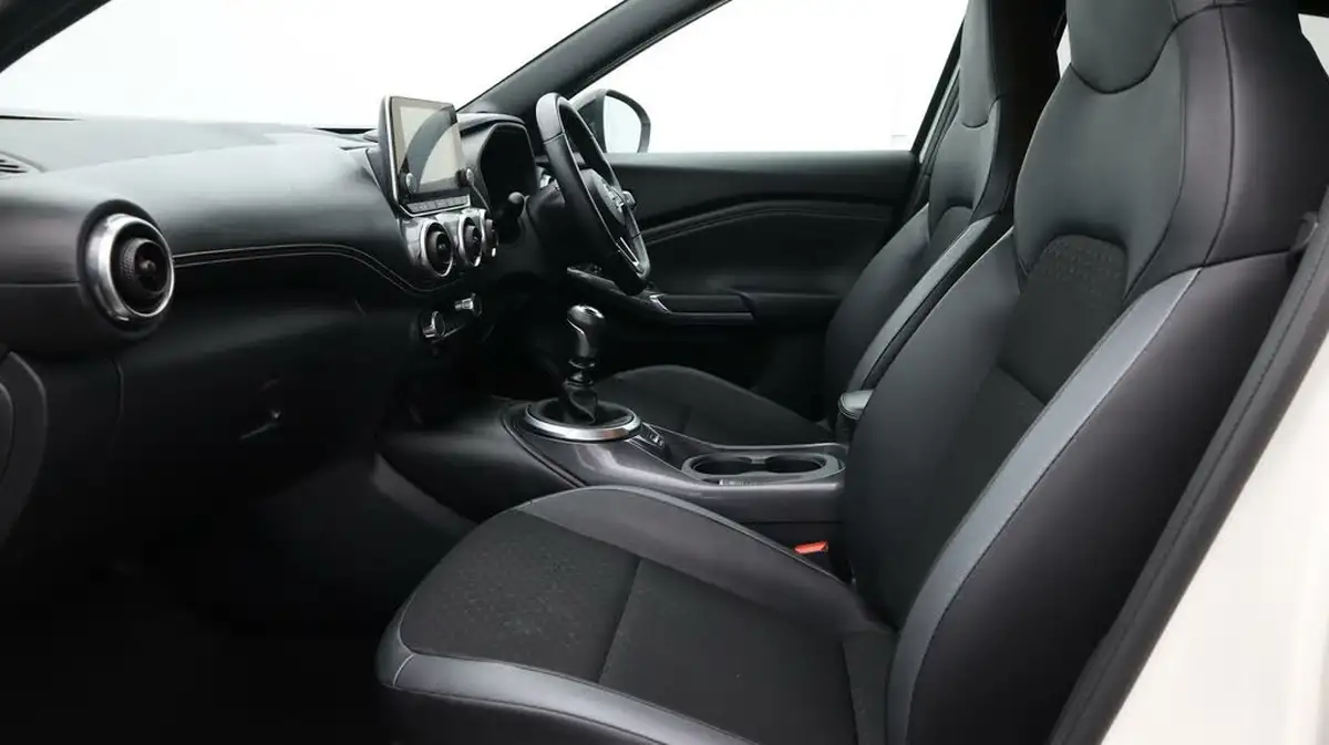 2023-nissan-juke-10-dig-t-n-connecta-big-14
