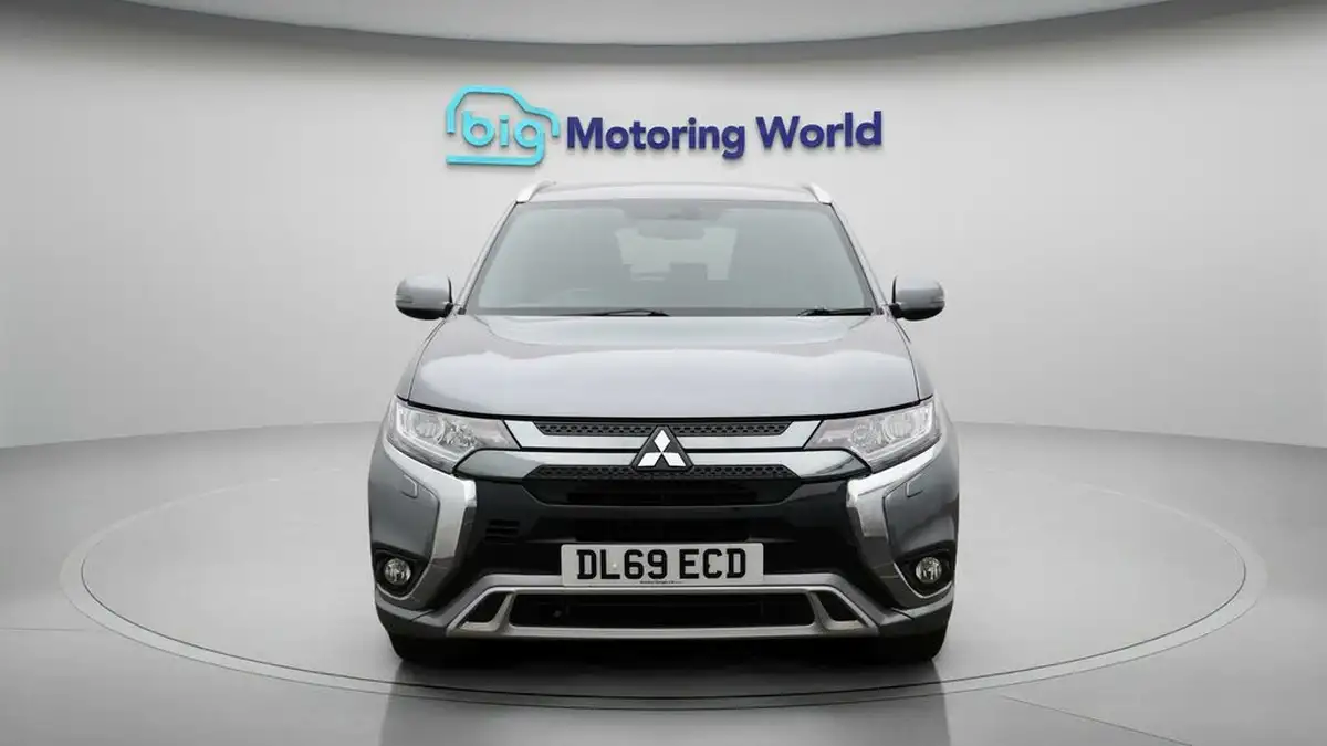 2020-mitsubishi-outlander-24-dynamic-phev-big-2