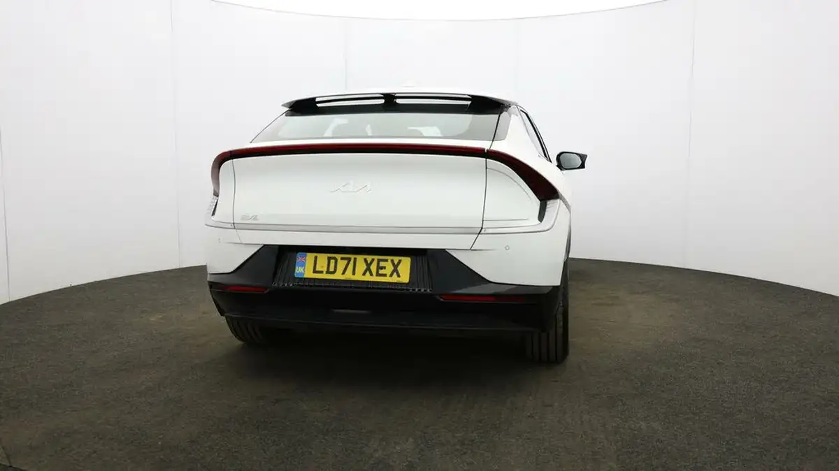 2022-kia-ev6-e-air-big-53