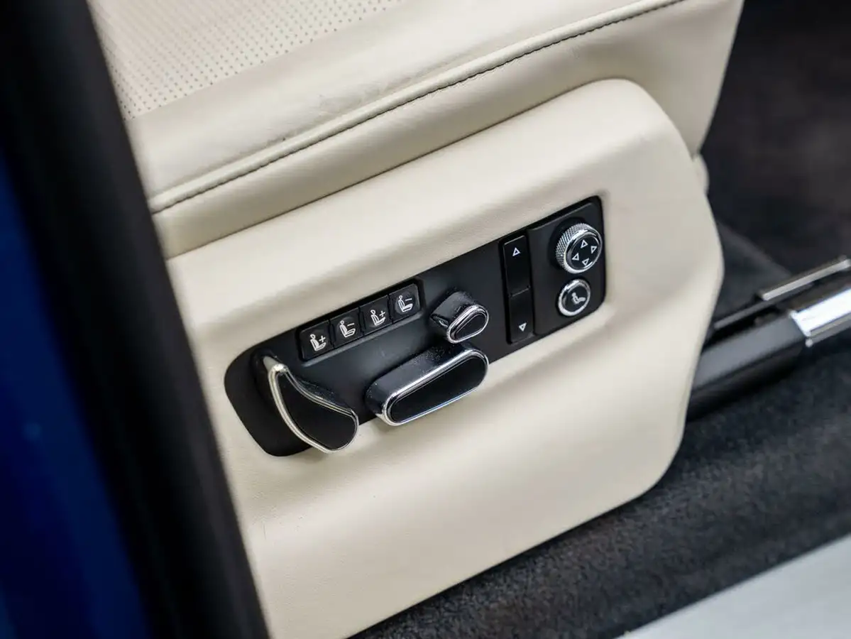 2017-bentley-bentayga-40-diesel-big-32