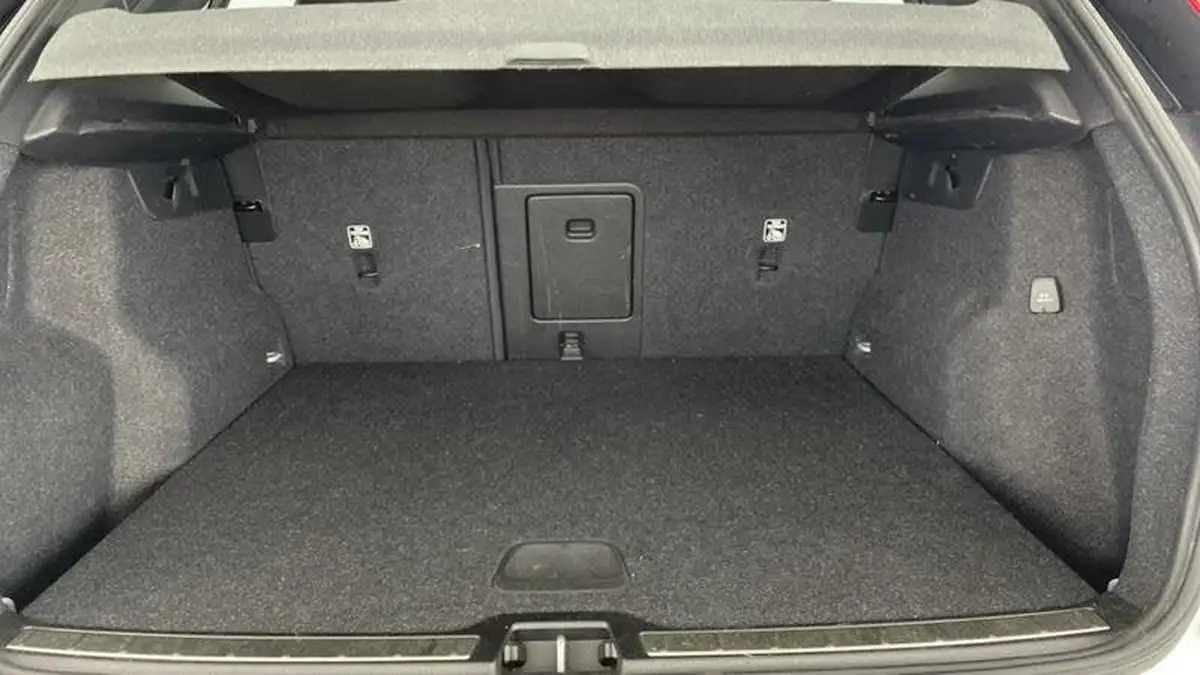 2021-volvo-xc40-20-b4-inscription-pro-197bhp-geartronic-big-16