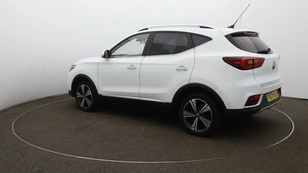 2021-mg-zs-suv-e-exclusive-ev-big-27