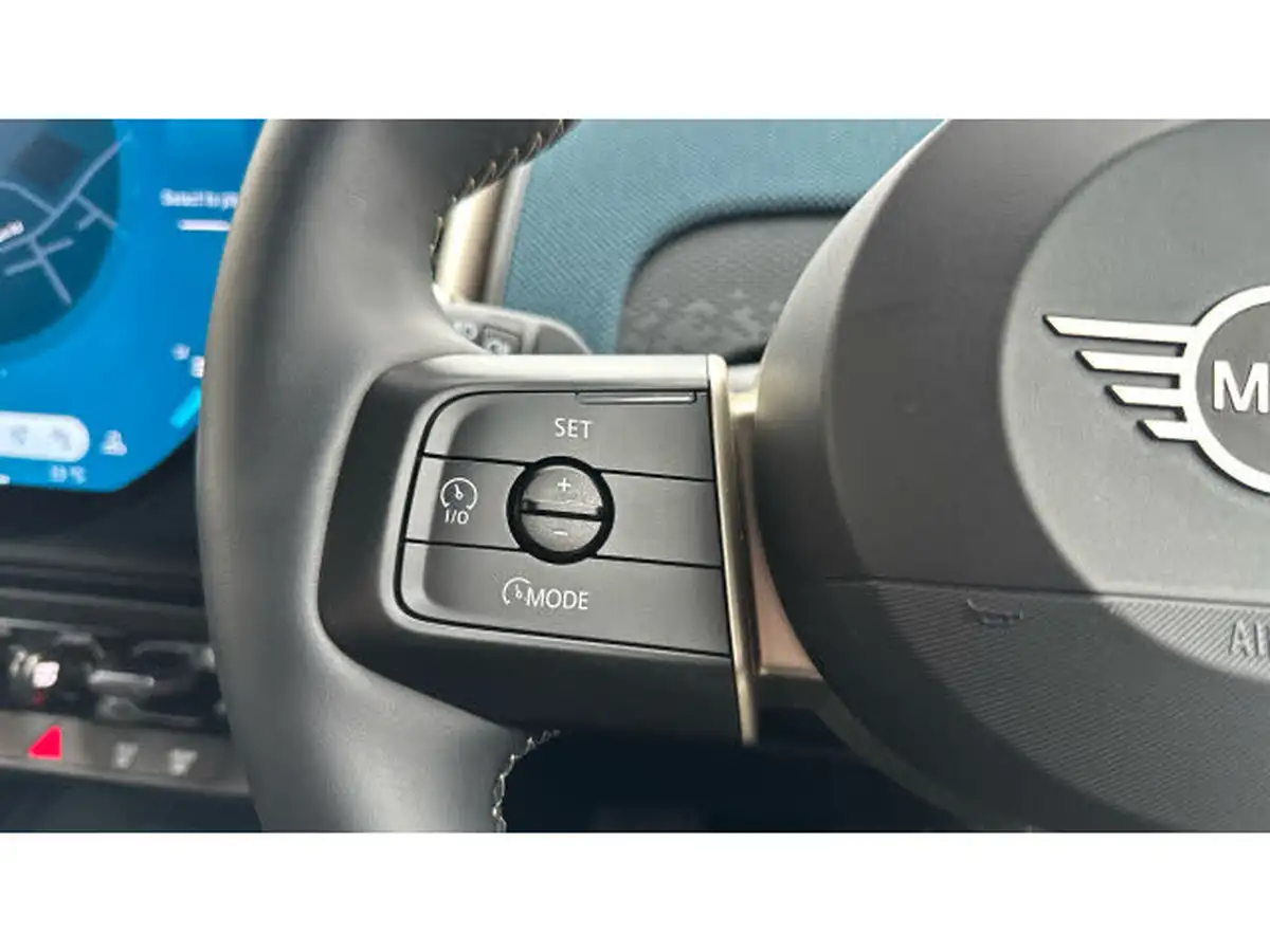 2024-mini-countryman-e-cooper-e-exclusive-big-16