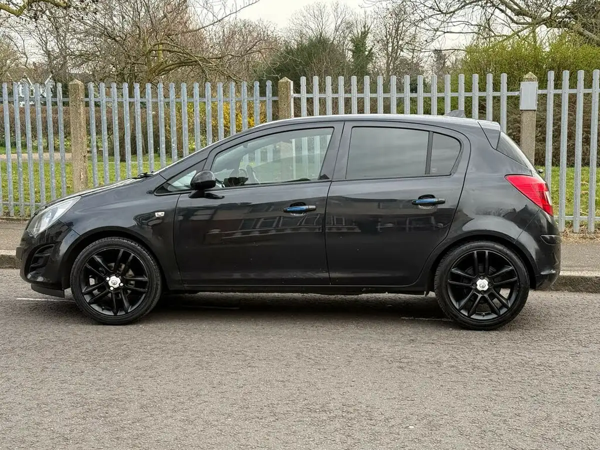 2015-vauxhall-corsa-12-sting-16v-vvt-85ps-ac-5d-big-2