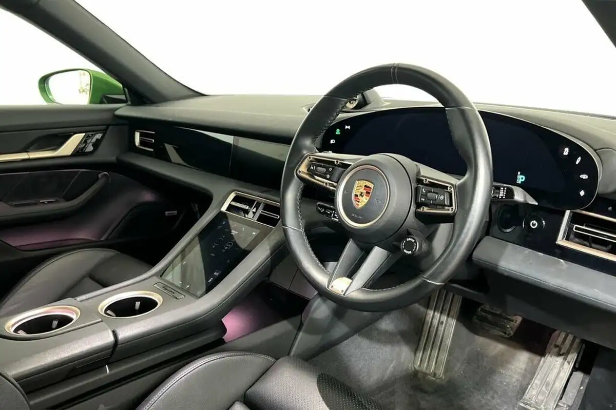 2021-porsche-taycan-e-4s-571ps-performance-battery-plus-big-6