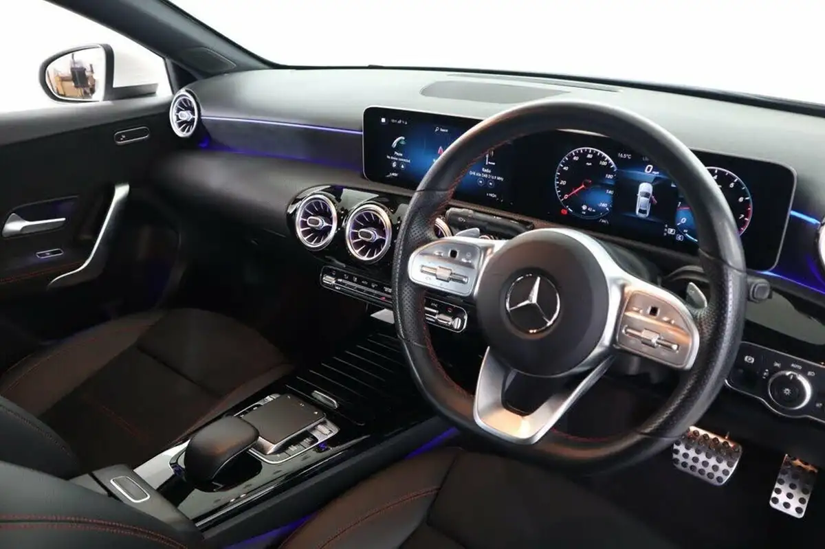 2019-mercedes-benz-a-class-13-a200-amg-line-premium-saloon-4d-7g-dct-big-8
