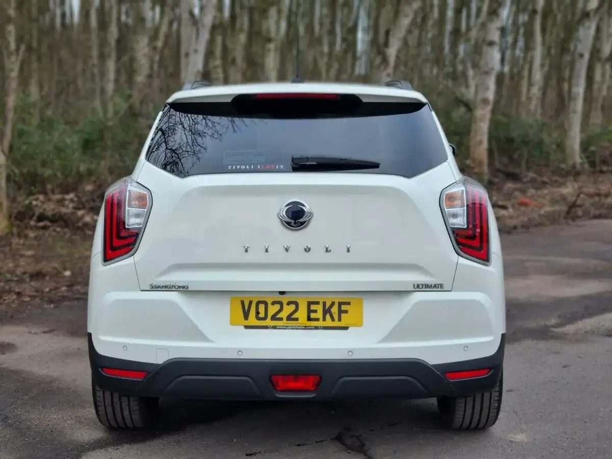2022-kgm-ssangyong-tivoli-15-ultimate-big-4