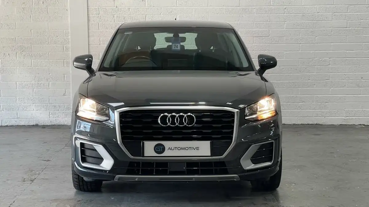 2020-audi-q2-16-30-tdi-technik-s-tronic-big-1