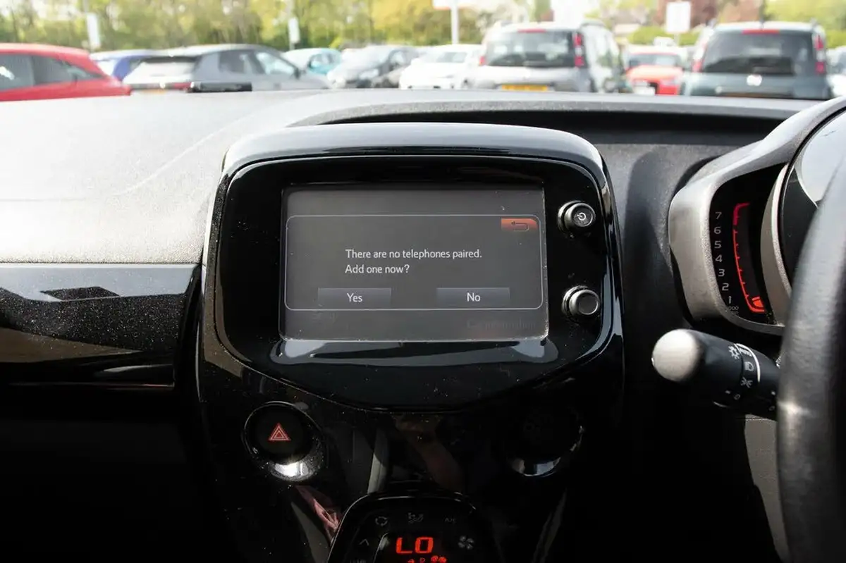 2017-toyota-aygo-10-vvt-i-x-press-71bhp-big-22