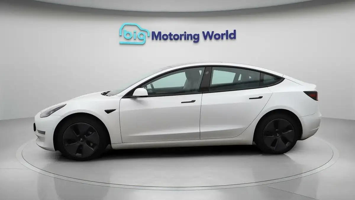 2021-tesla-model-3-e-long-range-awd-big-4