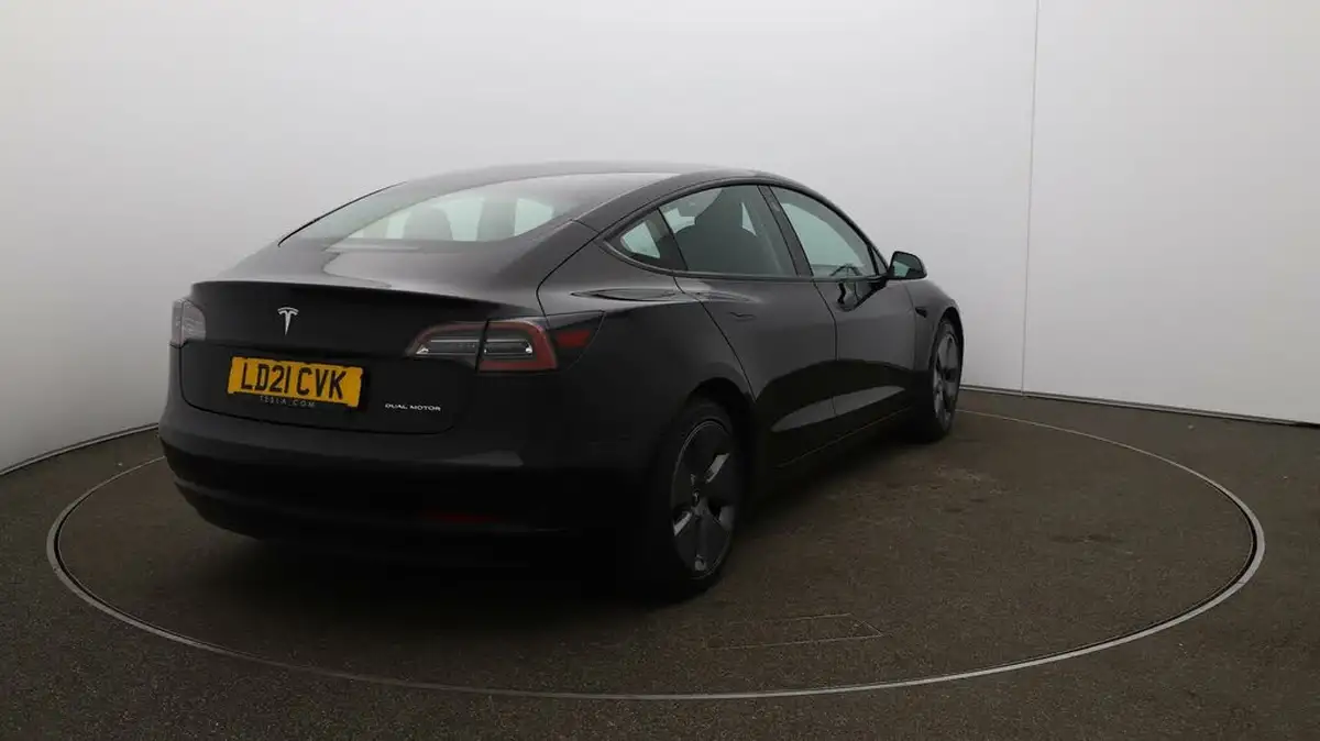 2021-tesla-model-3-e-long-range-4x4-big-47