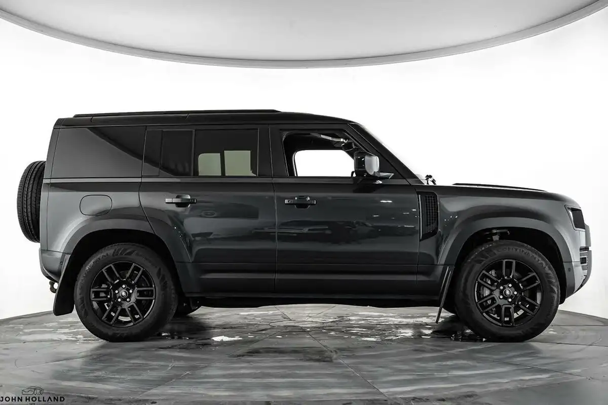 2021-land-rover-110-defender-30-d300-hard-top-hse-110-big-9