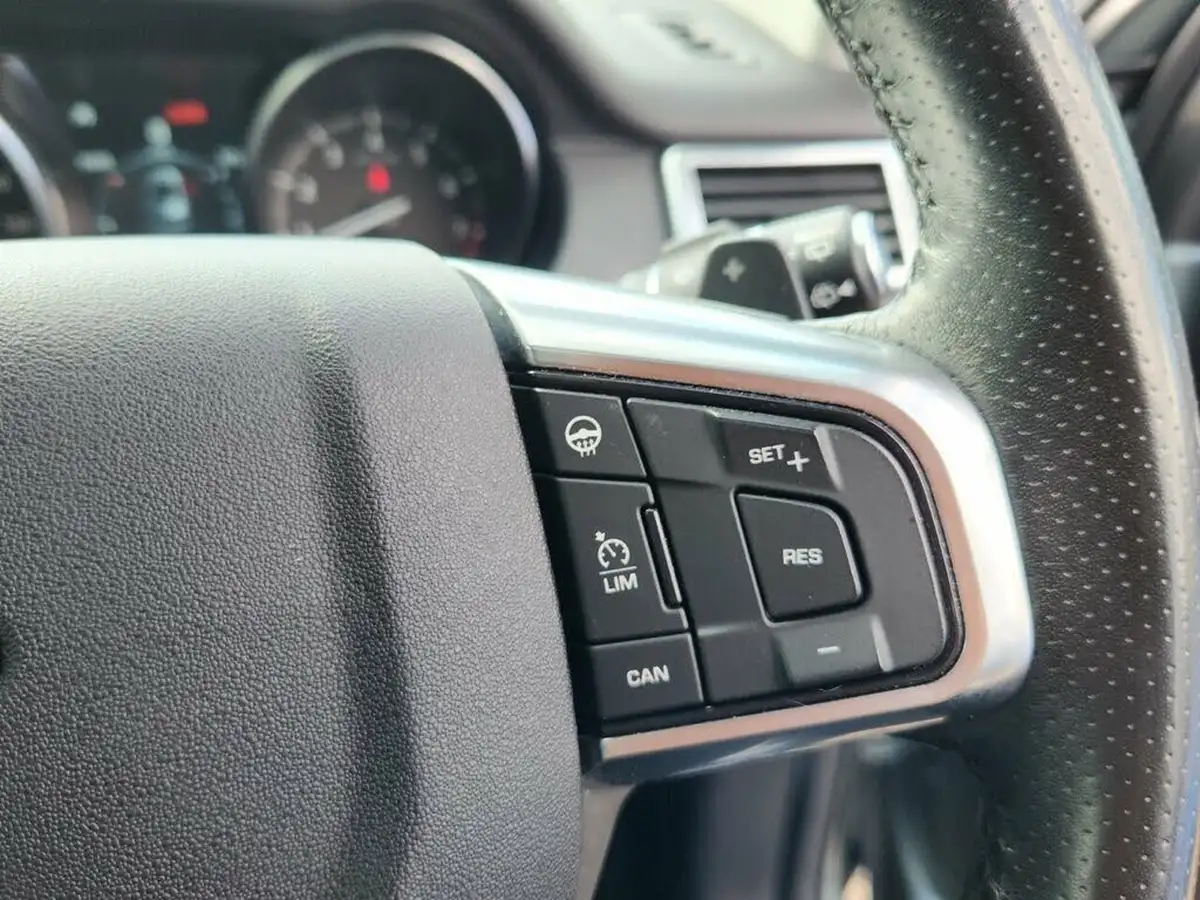 2018-land-rover-discovery-sport-20-si4-hse-dynamic-lux-big-46
