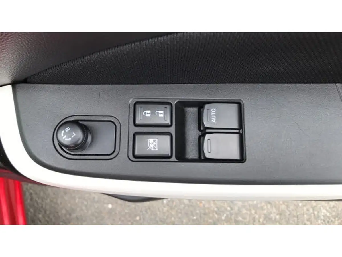 2024-suzuki-swift-12-dualjet-sz-t-big-28