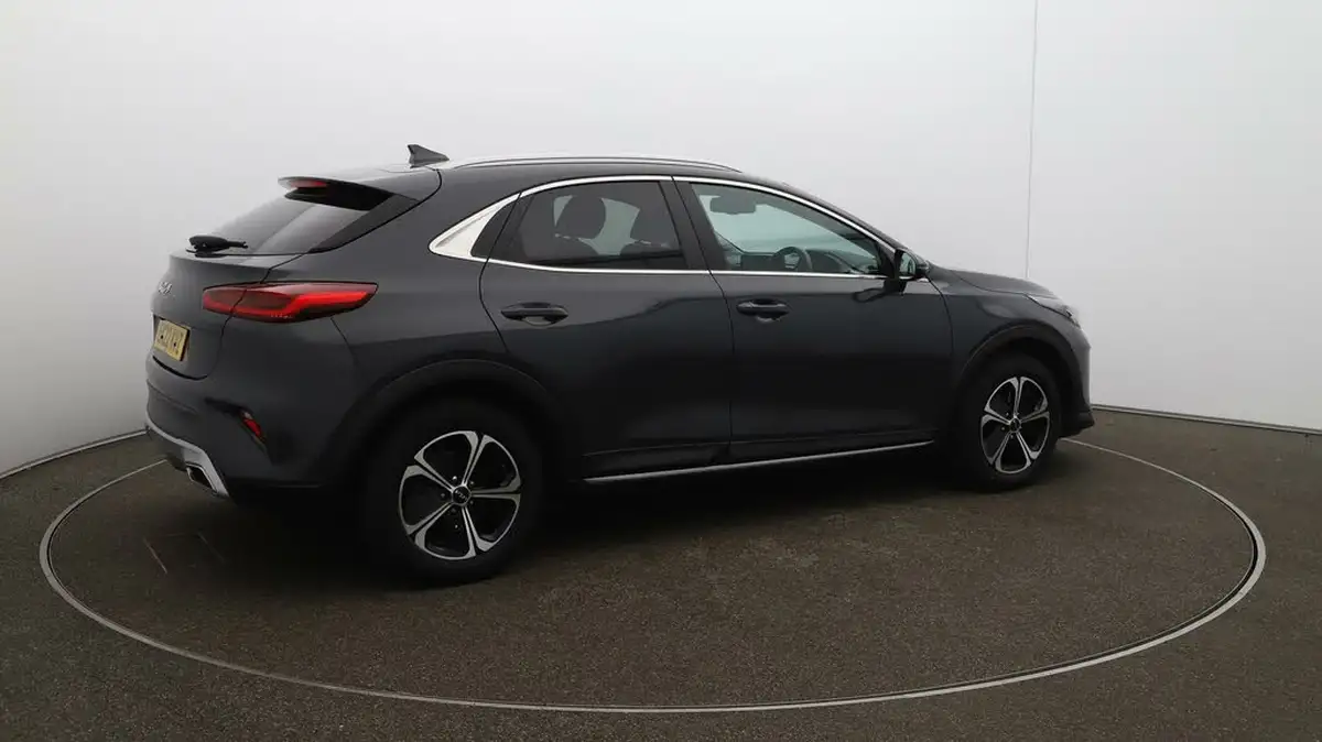 2022-kia-xceed-16-gdi-3-big-43