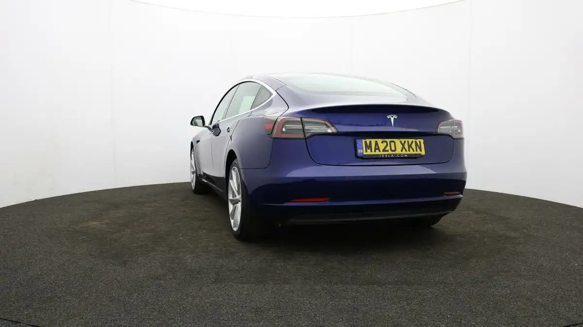 2020-tesla-model-3-e-standard-plus-big-70