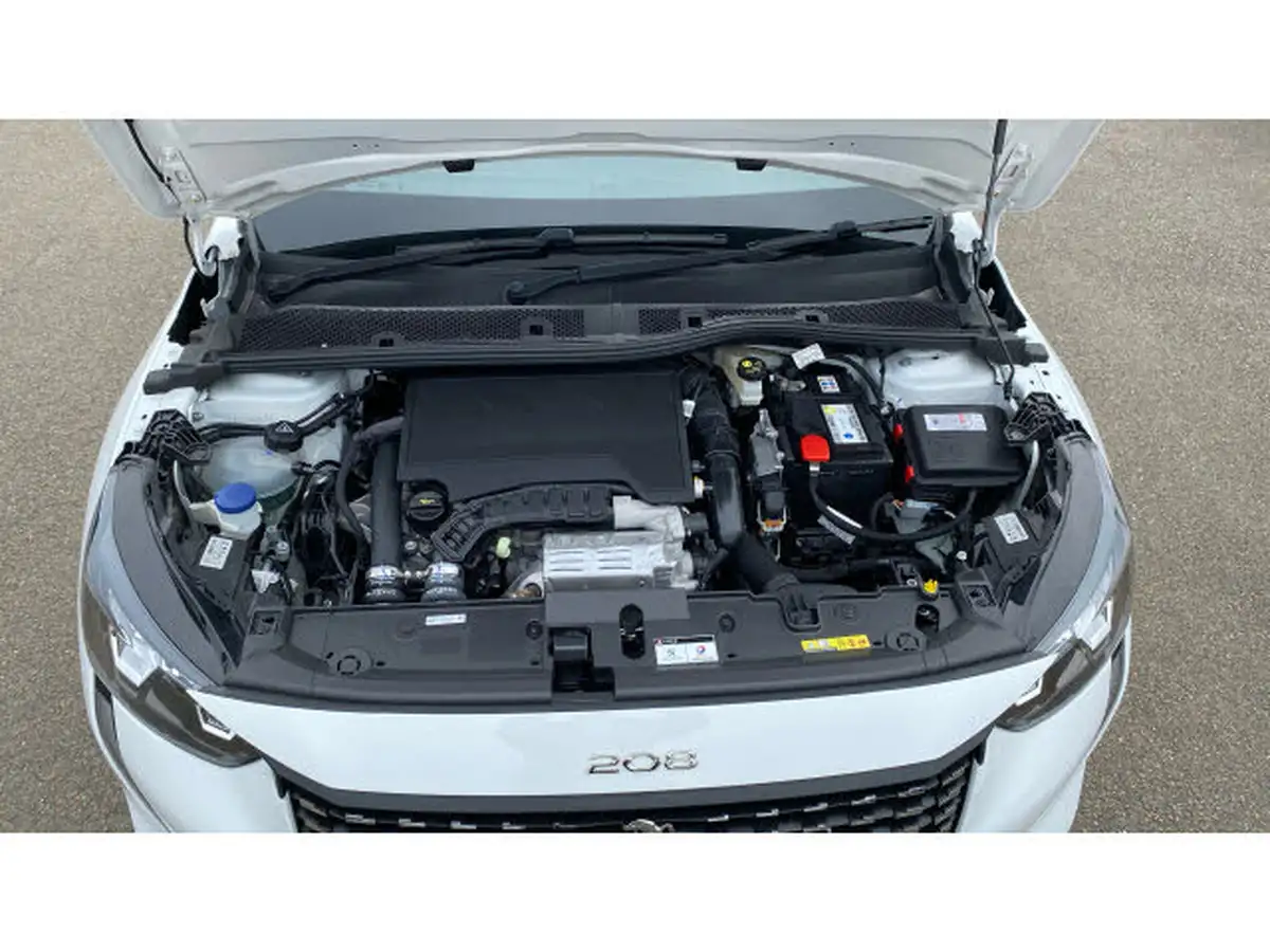 2021-peugeot-208-12-puretech-allure-premium-100bhp-big-7