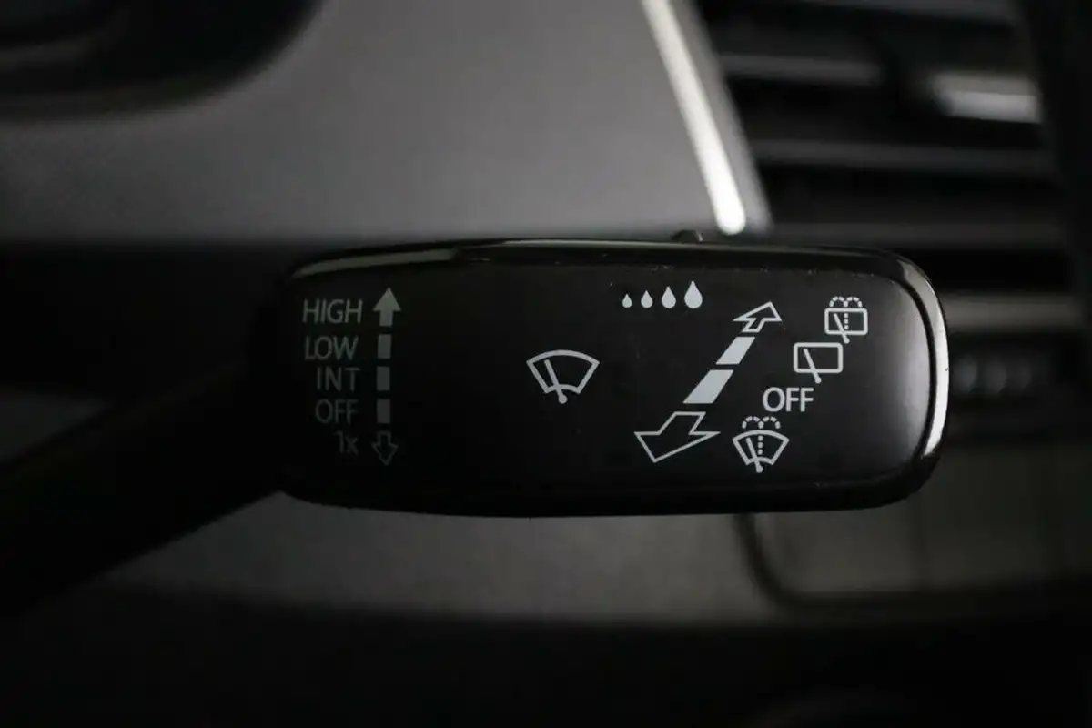 2019-skoda-fabia-10-tsi-se-95ps-hatchback-big-21