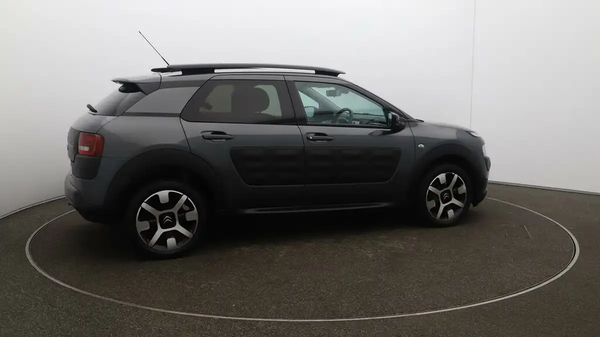 2017-citroen-c4-cactus-16bluehdi-flair-ss-etg6-big-45