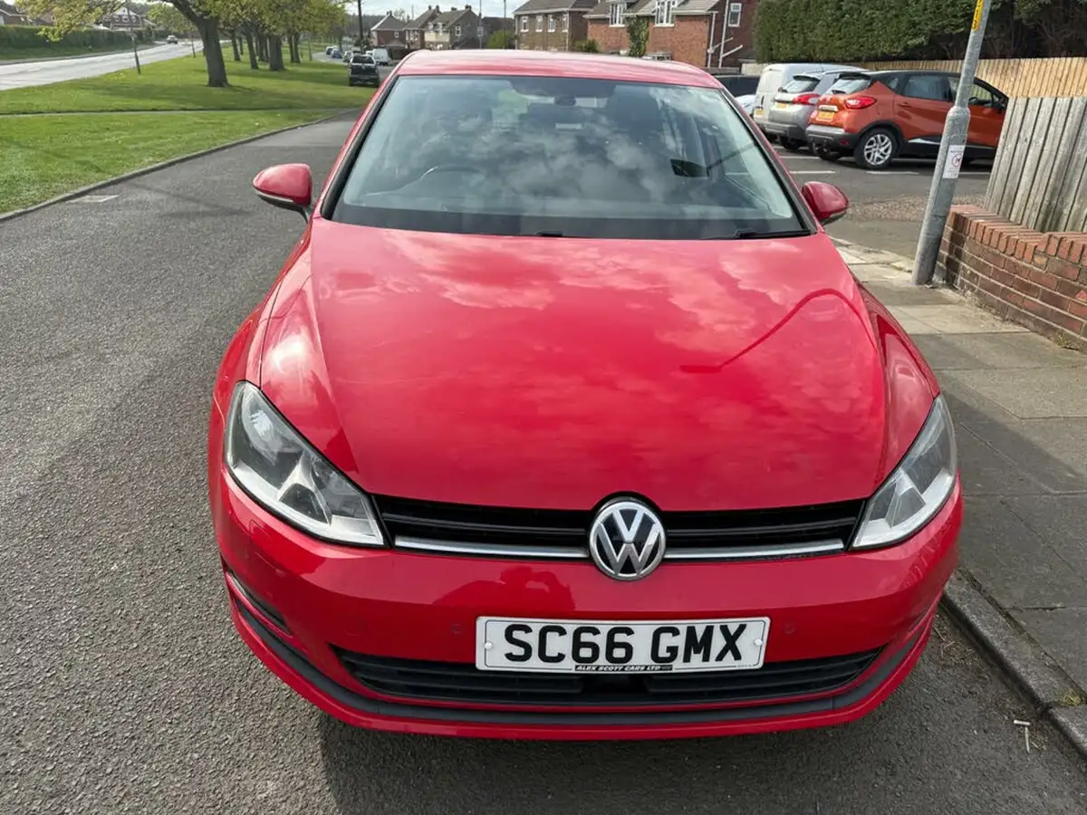 2017-volkswagen-golf-16tdi-match-edition-hatchback-5d-big-1