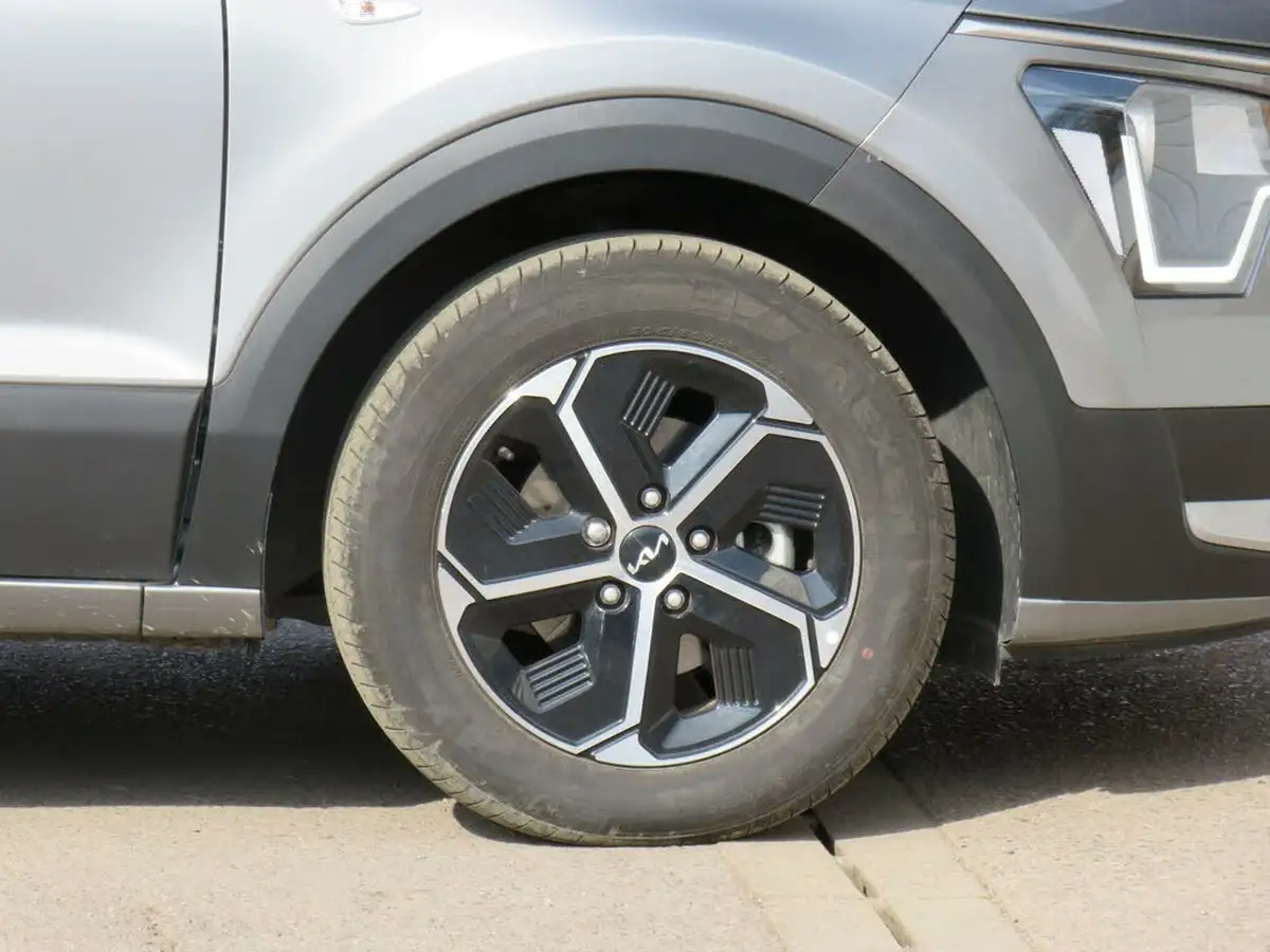 2024-kia-niro-16-gdi-139bhp-hev-132kwh-big-7