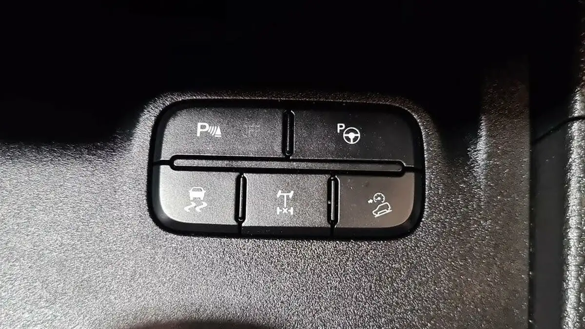 2023-ford-ranger-20-ecoblue-limited-170pseu6dt-auto-big-32