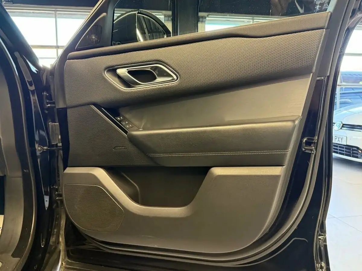 2018-land-rover-range-rover-velar-20-d180-r-dynamic-s-ss-big-13