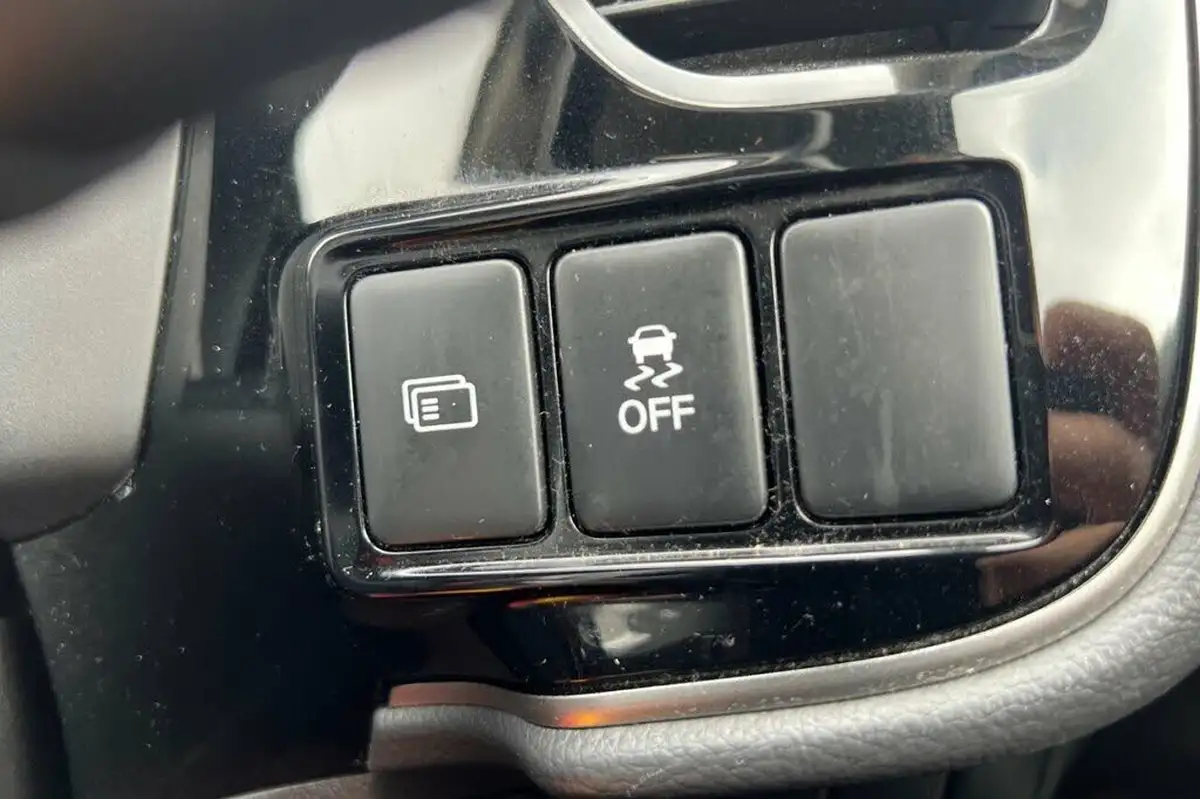 2018-mitsubishi-outlander-22di-d-4-leather-auto-big-28