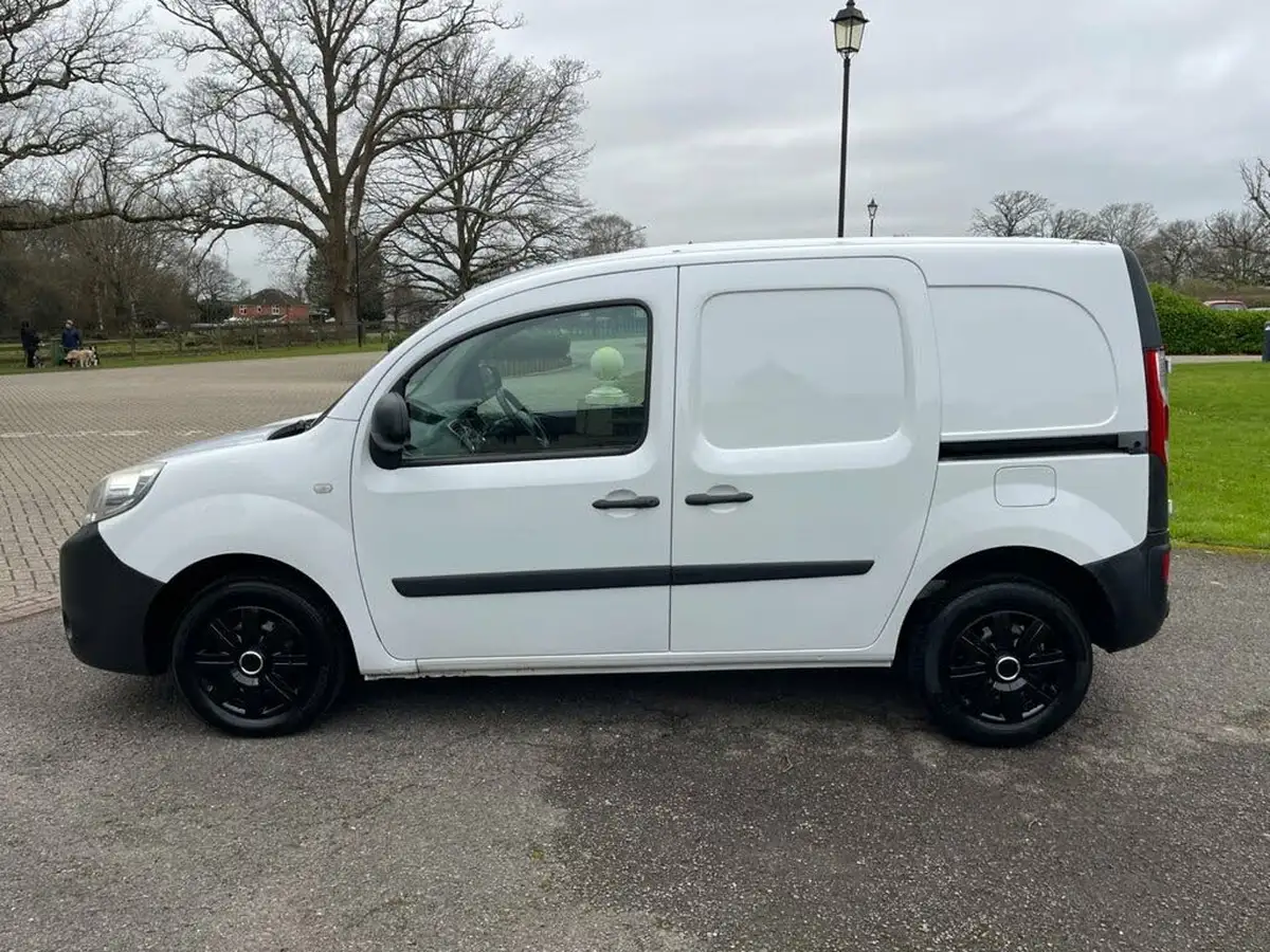 2015-renault-kangoo-15td-ml19-dci-75-energy-panel-big-10