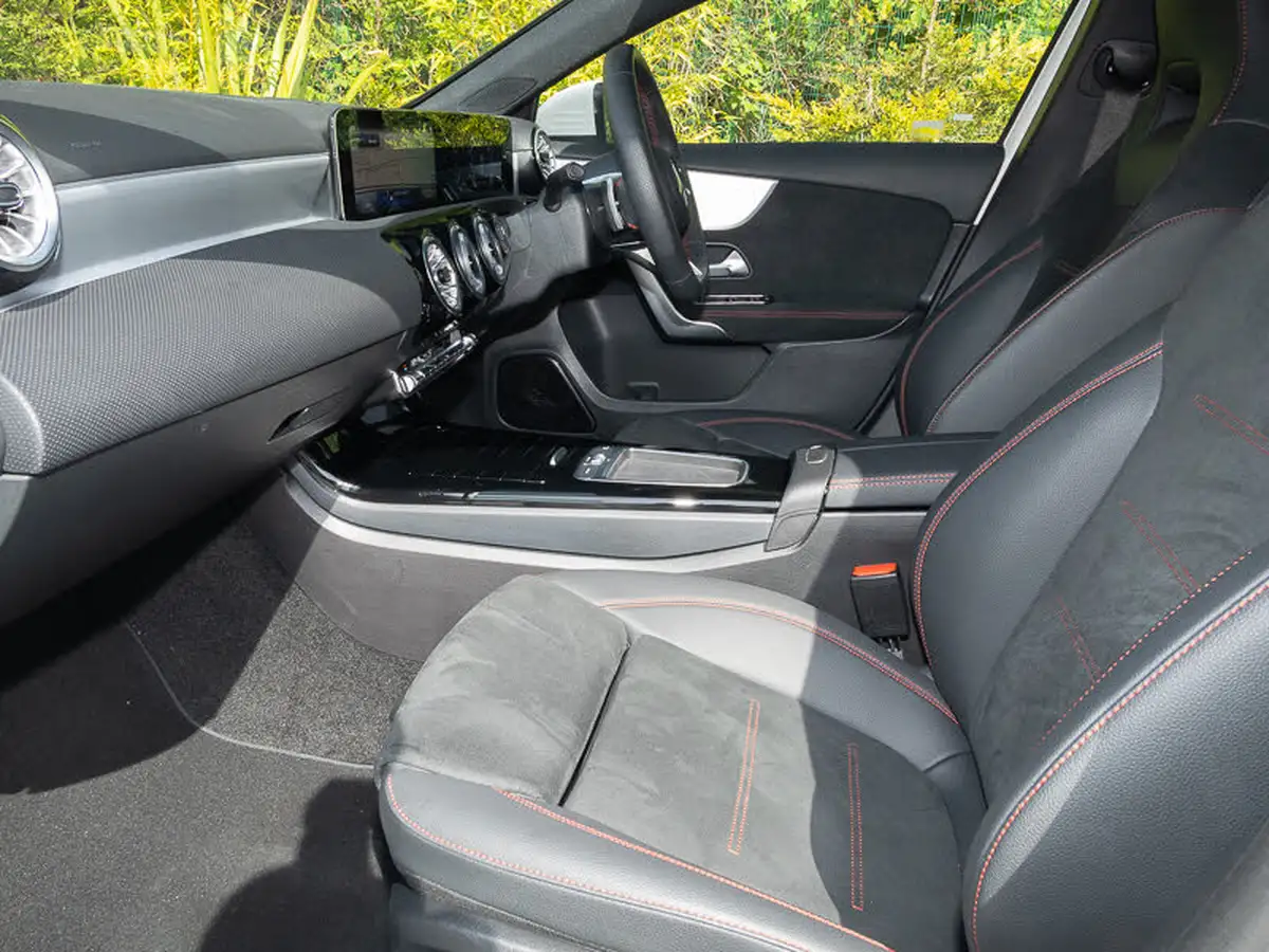 2024-mercedes-benz-a-class-13-a200-amg-line-premium-plus-hatchback-5d-big-4
