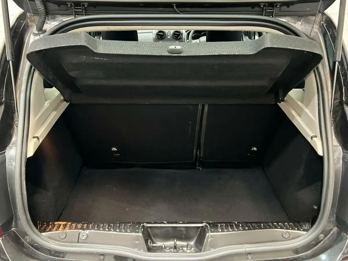 2020-dacia-sandero-10-sce-essential-big-11