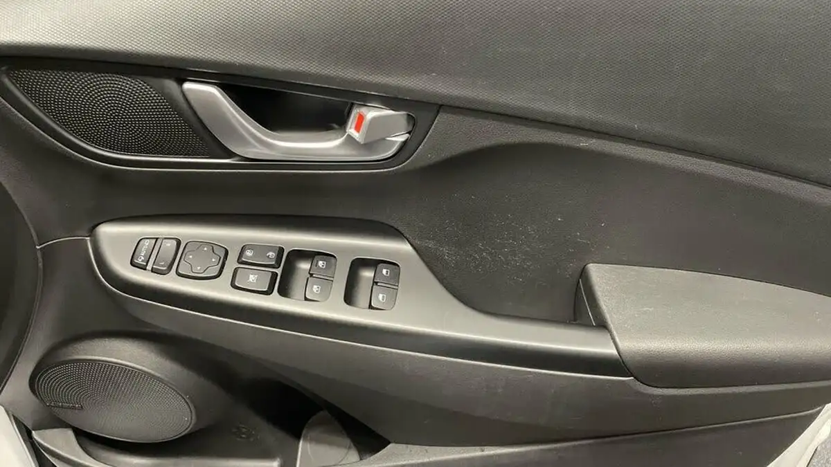 2021-hyundai-kona-e-premium-204ps-64kwh-7kw-obc-big-23